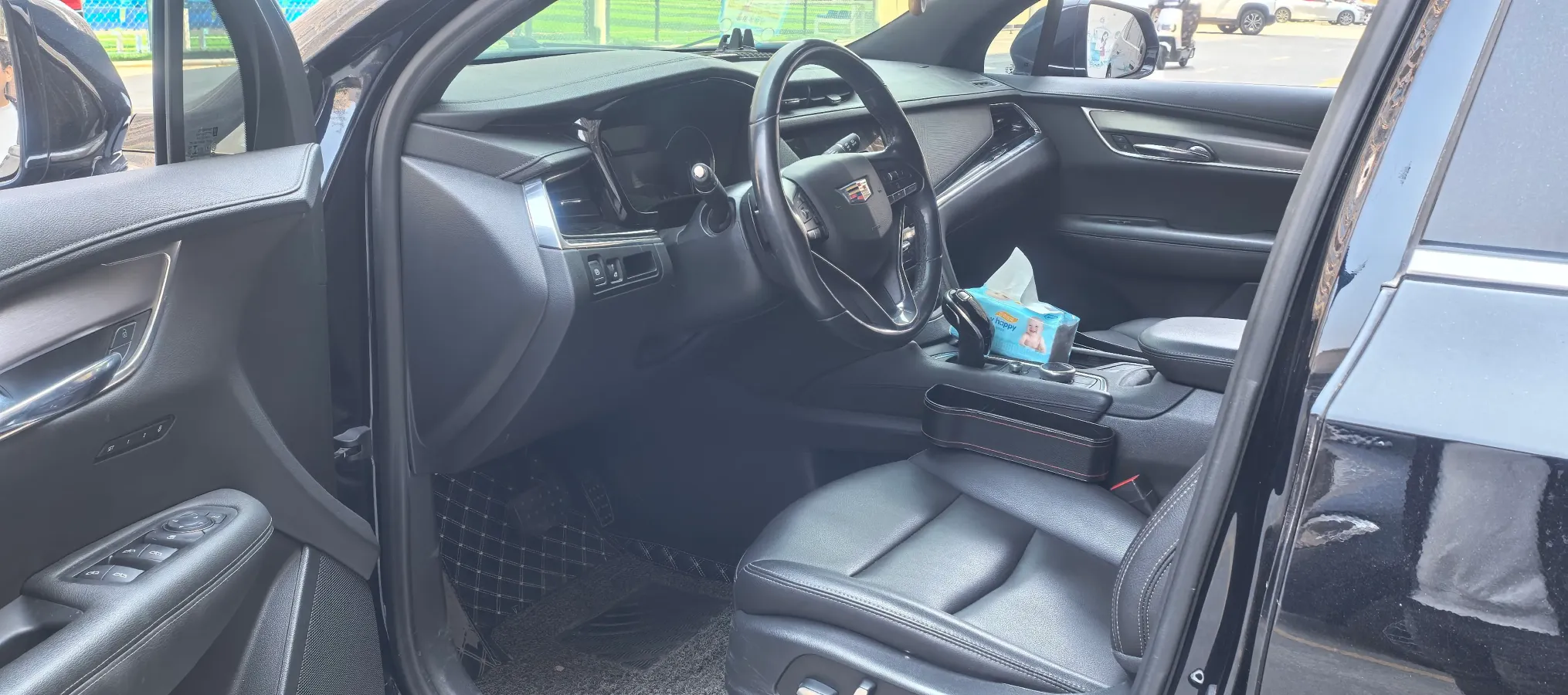 2021 Cadillac XT6 2.0T 237HP L4 9AT,autocango,china used car exporter,china ev exporter,chinese used car exporter,chinese used ev exporter