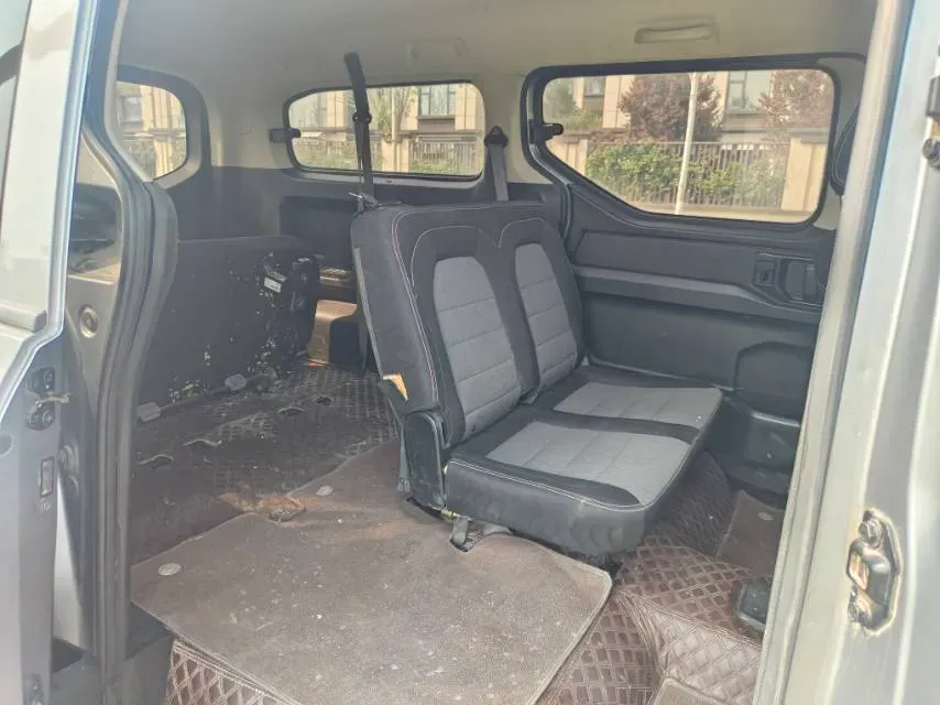 2021 WuLing ZhengChen 1.5T 147HP L4 6MT,autocango,china used car exporter,china ev exporter,chinese used car exporter,chinese used ev exporter