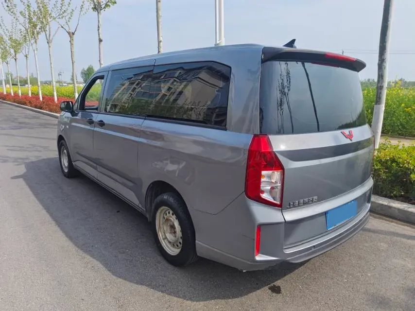 2021 WuLing ZhengChen 1.5T 147HP L4 6MT,autocango,china used car exporter,china ev exporter,chinese used car exporter,chinese used ev exporter