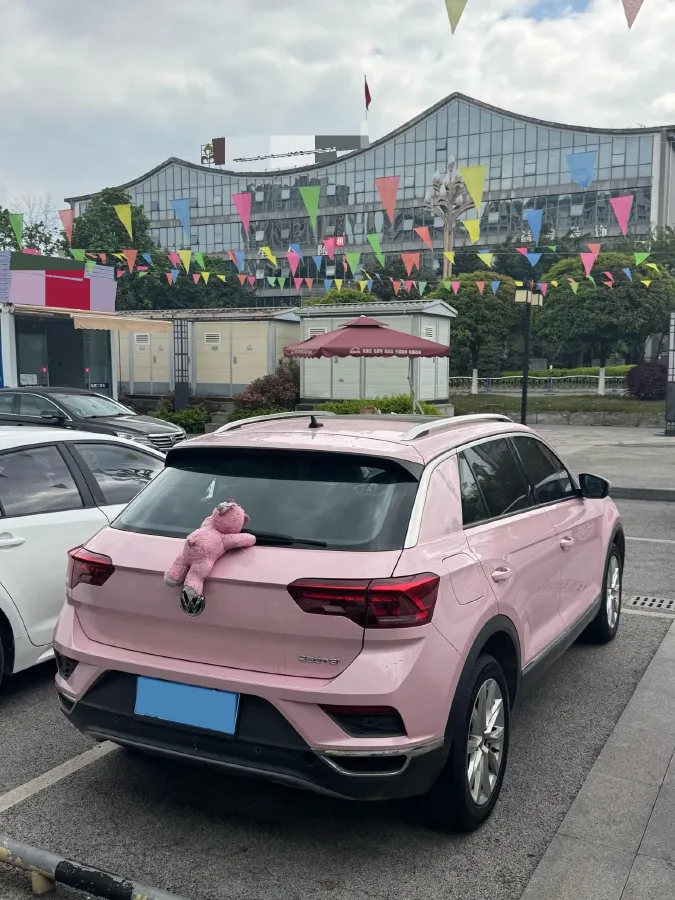 2020 Volkswagen T-Roc 1.4T 131HP L4 7DCT,autocango,china used car exporter,china ev exporter,chinese used car exporter,chinese used ev exporter