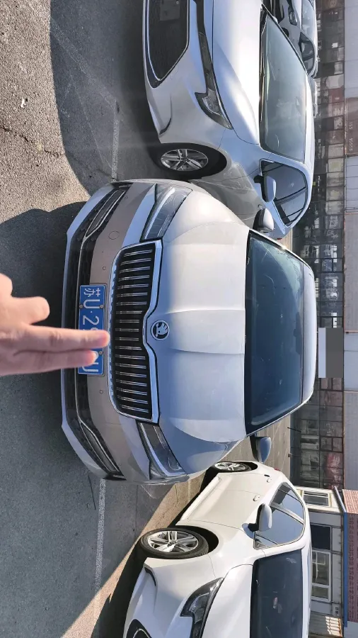 2022 Skoda Superb 1.4T 150HP L4 7DCT,autocango,china used car exporter,china ev exporter,chinese used car exporter,chinese used ev exporter
