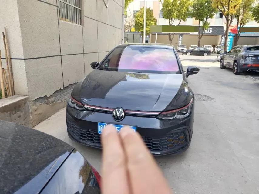 2021 Volkswagen GolfGTI 2.0T 220HP L4 7DCT,autocango,china used car exporter,china ev exporter,chinese used car exporter,chinese used ev exporter