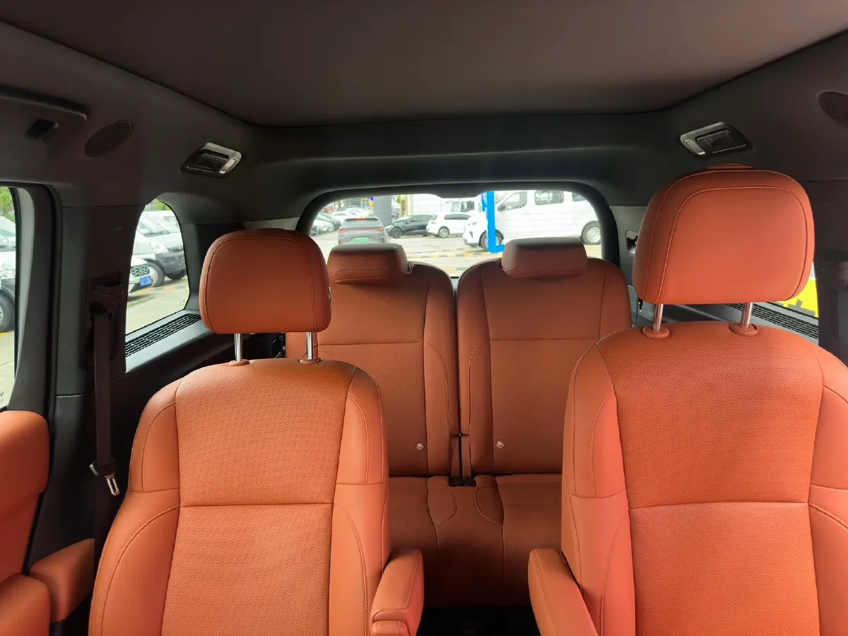 2024 Li L9 Range Extended 154HP REEV 52.3KWH,autocango,china used car exporter,china ev exporter,chinese used car exporter,chinese used ev exporter