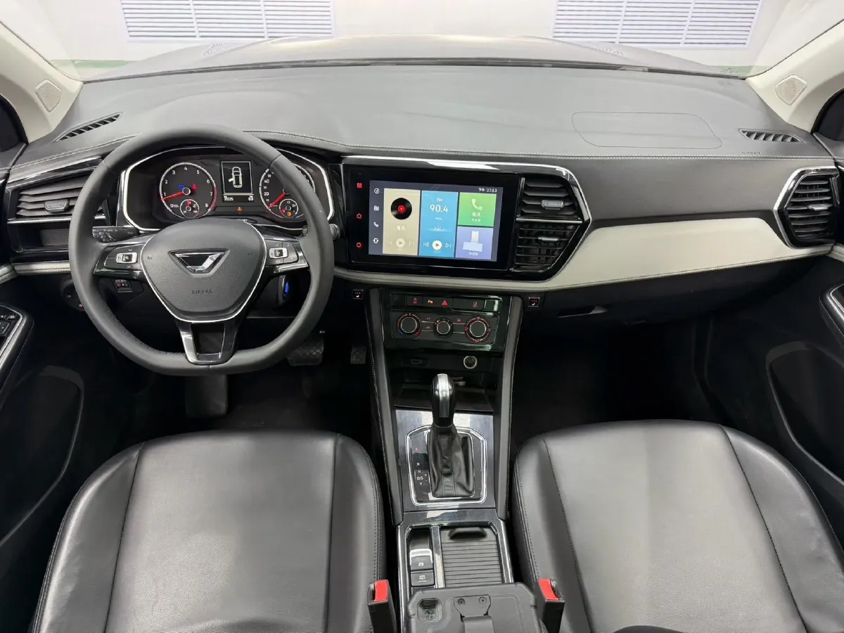 2022 Jetta VS7 1.4T 150HP L4 6AT,autocango,china used car exporter,china ev exporter,chinese used car exporter,chinese used ev exporter