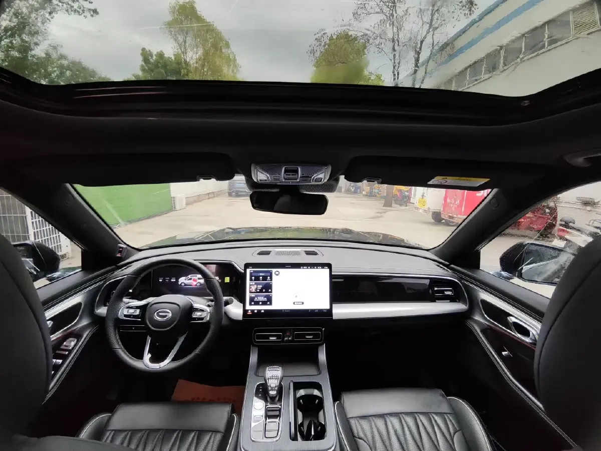 2022 GAC Trumpchi GS8 2.0T 252HP L4 8AT,autocango,china used car exporter,china ev exporter,chinese used car exporter,chinese used ev exporter