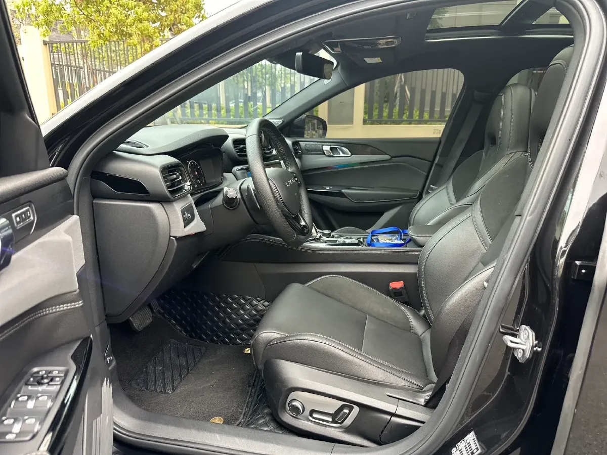 2021 LYNK&CO 03 2.0T 190HP L4 6AT,autocango,china used car exporter,china ev exporter,chinese used car exporter,chinese used ev exporter