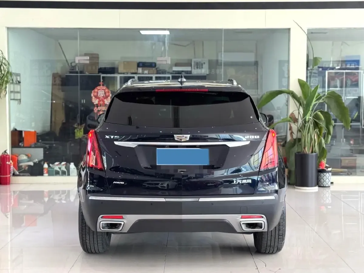 2021 Cadillac XT5 2.0T 237HP L4 9AT,autocango,china used car exporter,china ev exporter,chinese used car exporter,chinese used ev exporter