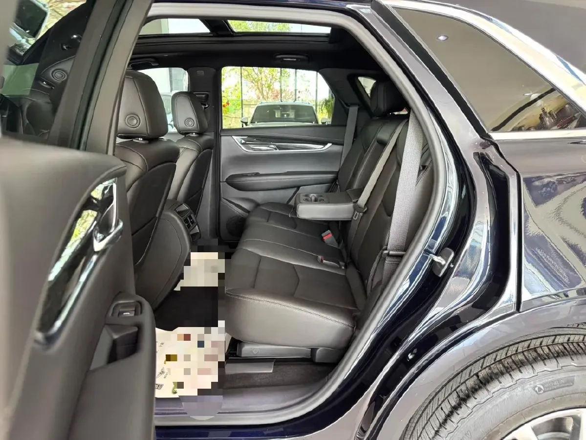 2021 Cadillac XT5 2.0T 237HP L4 9AT,autocango,china used car exporter,china ev exporter,chinese used car exporter,chinese used ev exporter