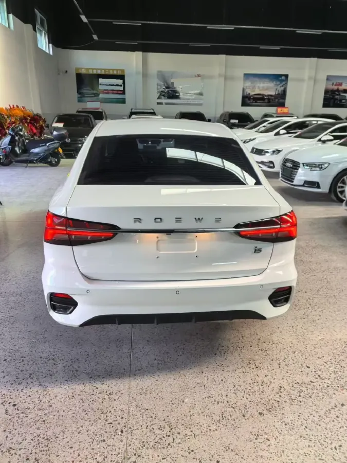 2021 Roewe i5 1.5L 120HP L4 CVT,autocango,china used car exporter,china ev exporter,chinese used car exporter,chinese used ev exporter