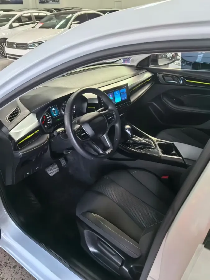 2021 Roewe i5 1.5L 120HP L4 CVT,autocango,china used car exporter,china ev exporter,chinese used car exporter,chinese used ev exporter