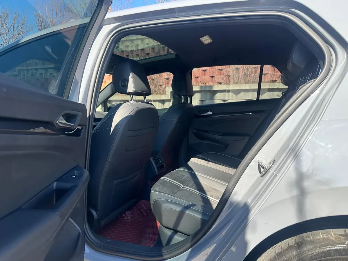 2021 Volkswagen Golf 1.4T 150HP L4 7DCT,autocango,china used car exporter,china ev exporter,chinese used car exporter,chinese used ev exporter