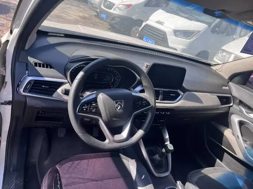 2017 BaoJun 510 1.5L 112HP L4 6MT,autocango,china used car exporter,china ev exporter,chinese used car exporter,chinese used ev exporter