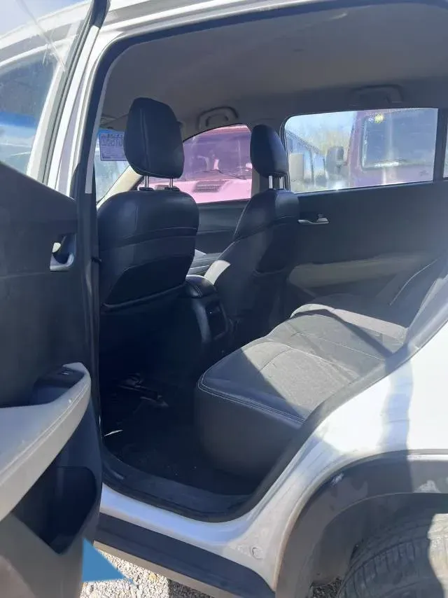 2017 BaoJun 510 1.5L 112HP L4 6MT,autocango,china used car exporter,china ev exporter,chinese used car exporter,chinese used ev exporter