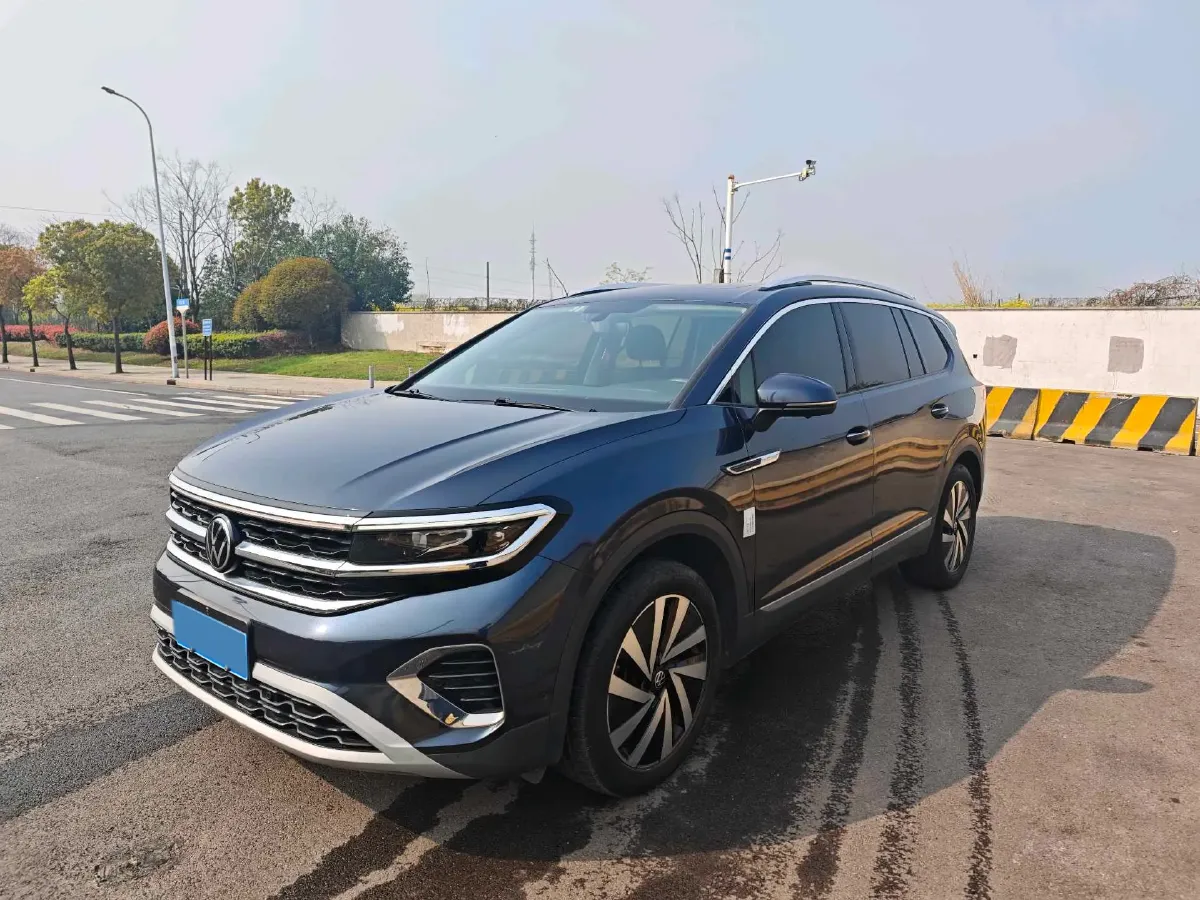 2021 Volkswagen Talagon 2.0T 186HP L4 7DCT,autocango,china used car exporter,china ev exporter,chinese used car exporter,chinese used ev exporter