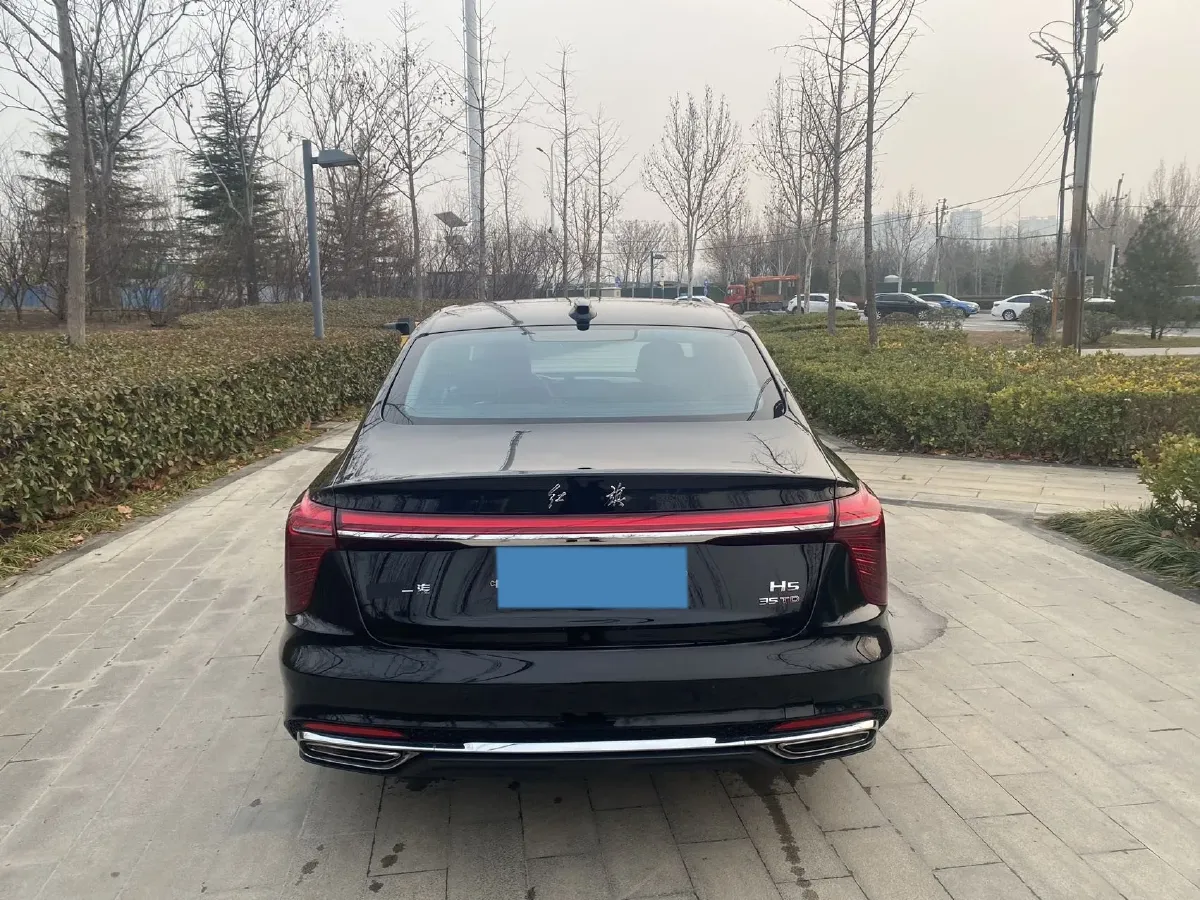 2023 HongQi H5 1.5T 169HP L4 7DCT,autocango,china used car exporter,china ev exporter,chinese used car exporter,chinese used ev exporter