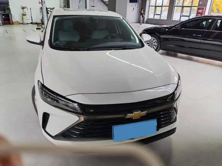 2023 Chevrolet Monza 1.5L 113HP L4 6DCT,autocango,china used car exporter,china ev exporter,chinese used car exporter,chinese used ev exporter
