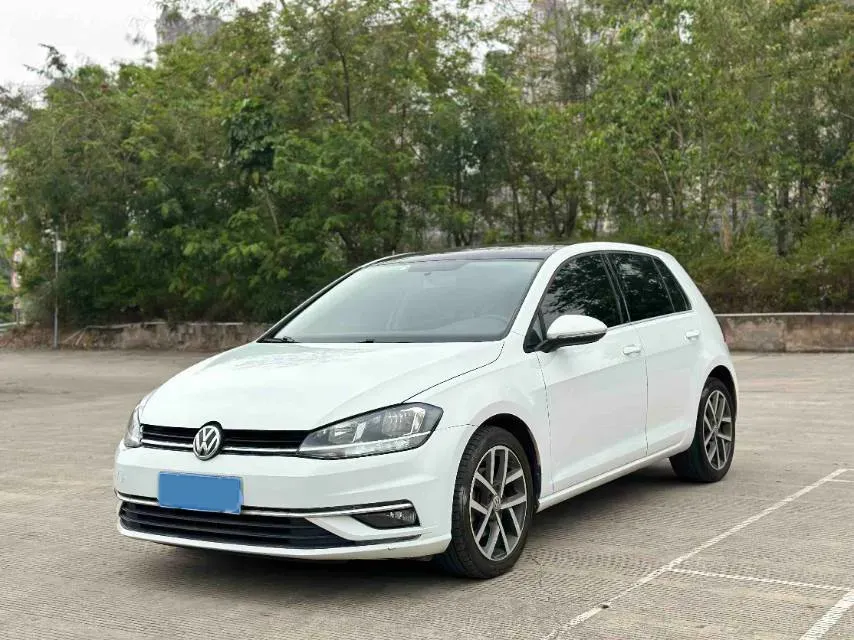 2020 Volkswagen Golf 1.2T 116HP L4 7DCT,autocango,china used car exporter,china ev exporter,chinese used car exporter,chinese used ev exporter