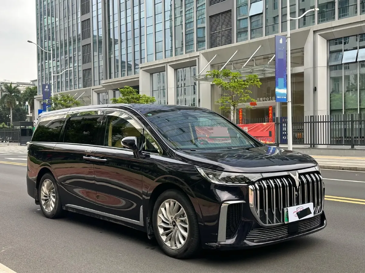 2022 Voyah Dream 1.5T 136HP L4 PHEV 25.57KWH,autocango,china used car exporter,china ev exporter,chinese used car exporter,chinese used ev exporter