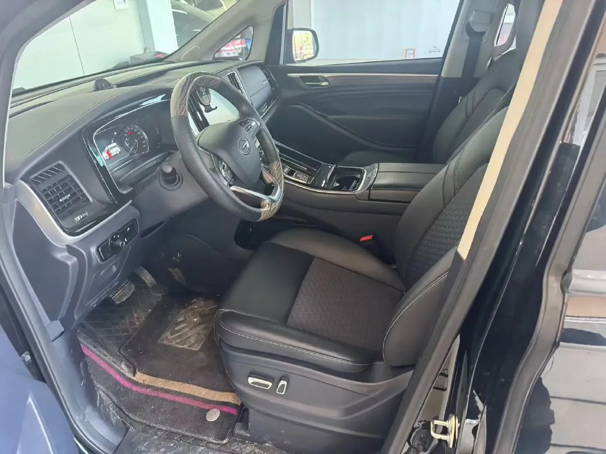 2023 GAC Trumpchi M8 2.0T 252HP L4 8AT,autocango,china used car exporter,china ev exporter,chinese used car exporter,chinese used ev exporter