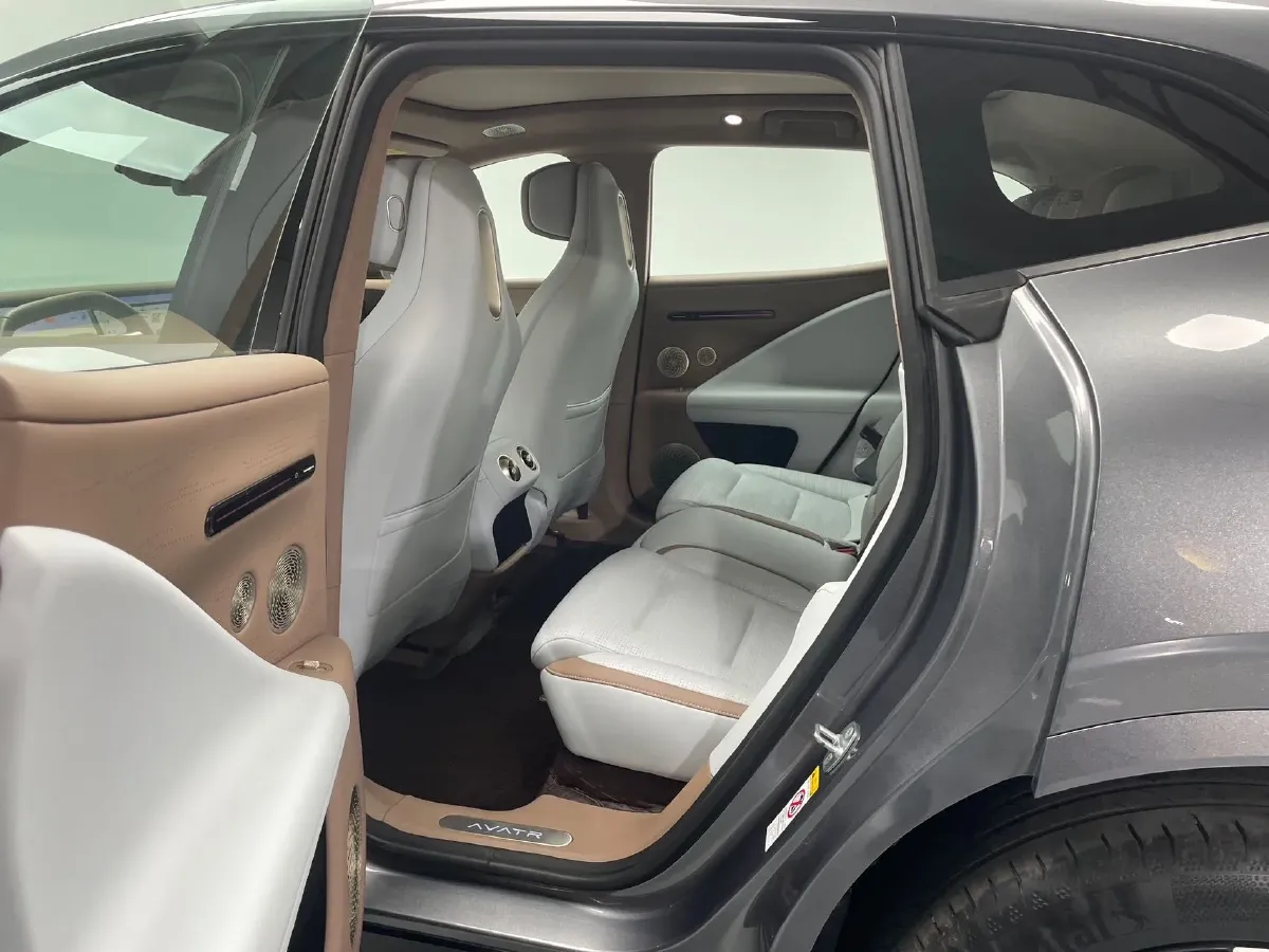 2024 Avatr 07 1.5T 156HP L4 REEV 39.05KWH,autocango,china used car exporter,china ev exporter,chinese used car exporter,chinese used ev exporter