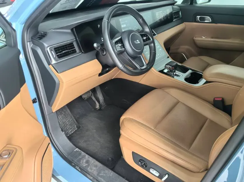 2021 Li ONE Range Extended 131HP REEV 40.5KWH,autocango,china used car exporter,china ev exporter,chinese used car exporter,chinese used ev exporter