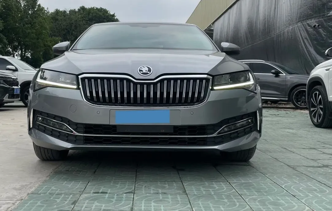 2021 Skoda Superb 1.4T 150HP L4 7DCT,autocango,china used car exporter,china ev exporter,chinese used car exporter,chinese used ev exporter