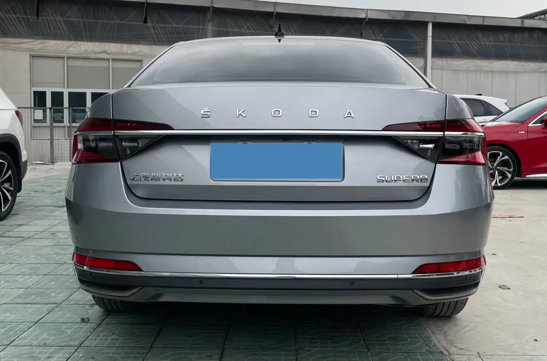2021 Skoda Superb 1.4T 150HP L4 7DCT,autocango,china used car exporter,china ev exporter,chinese used car exporter,chinese used ev exporter
