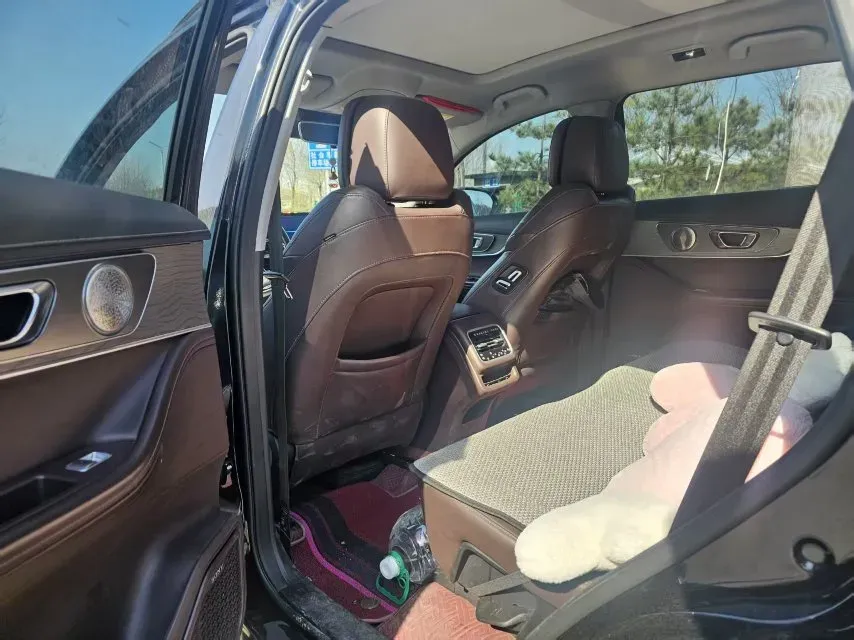 2022 Chery Tiggo 8 PRO 1.6T 197HP L4 7DCT,autocango,china used car exporter,china ev exporter,chinese used car exporter,chinese used ev exporter