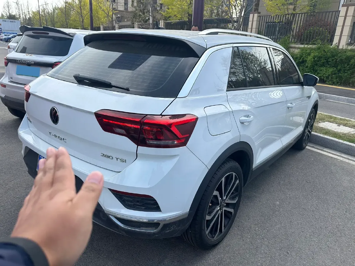 2021 Volkswagen T-Roc 1.4T 150HP L4 7DCT,autocango,china used car exporter,china ev exporter,chinese used car exporter,chinese used ev exporter