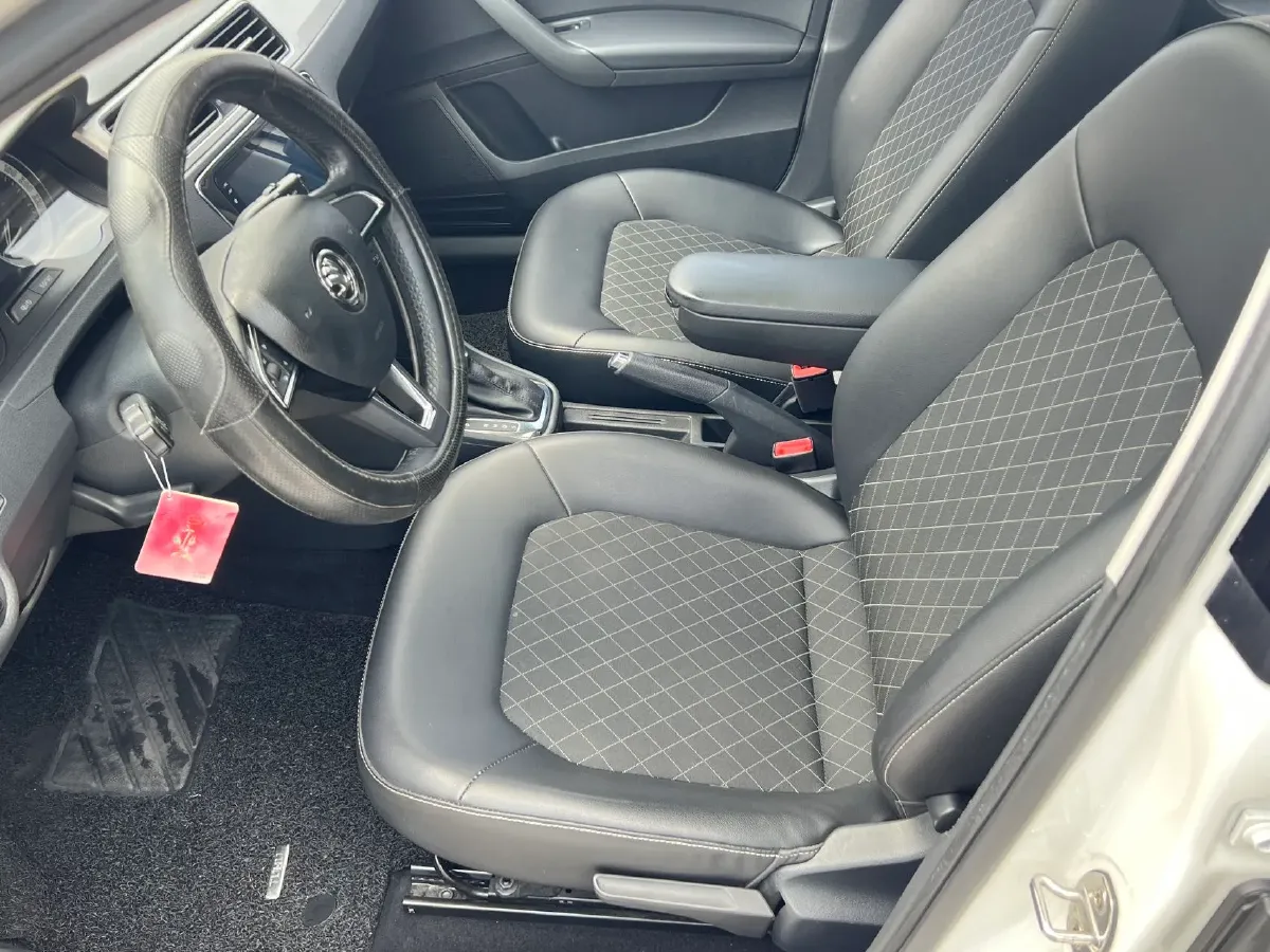 2018 Skoda Rapid 1.6L 110HP L4 6AT,autocango,china used car exporter,china ev exporter,chinese used car exporter,chinese used ev exporter