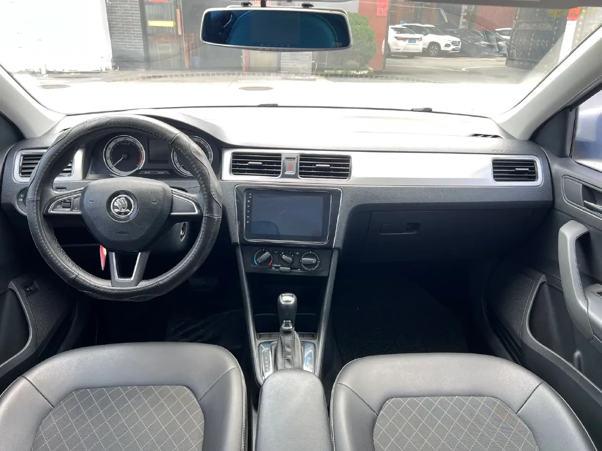 2018 Skoda Rapid 1.6L 110HP L4 6AT,autocango,china used car exporter,china ev exporter,chinese used car exporter,chinese used ev exporter