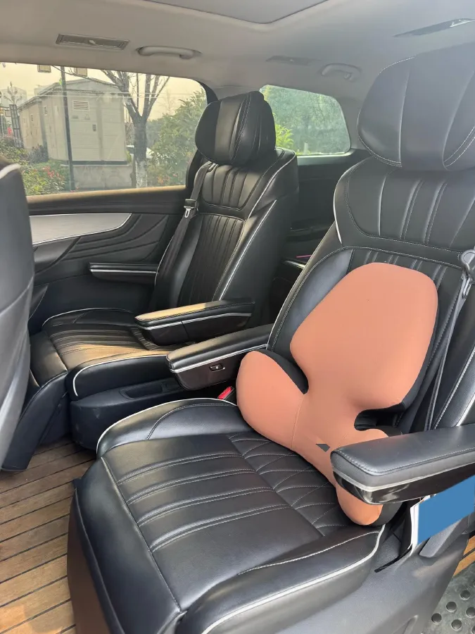 2021 Roewe iMAX8 2.0T 234HP L4 8AT,autocango,china used car exporter,china ev exporter,chinese used car exporter,chinese used ev exporter