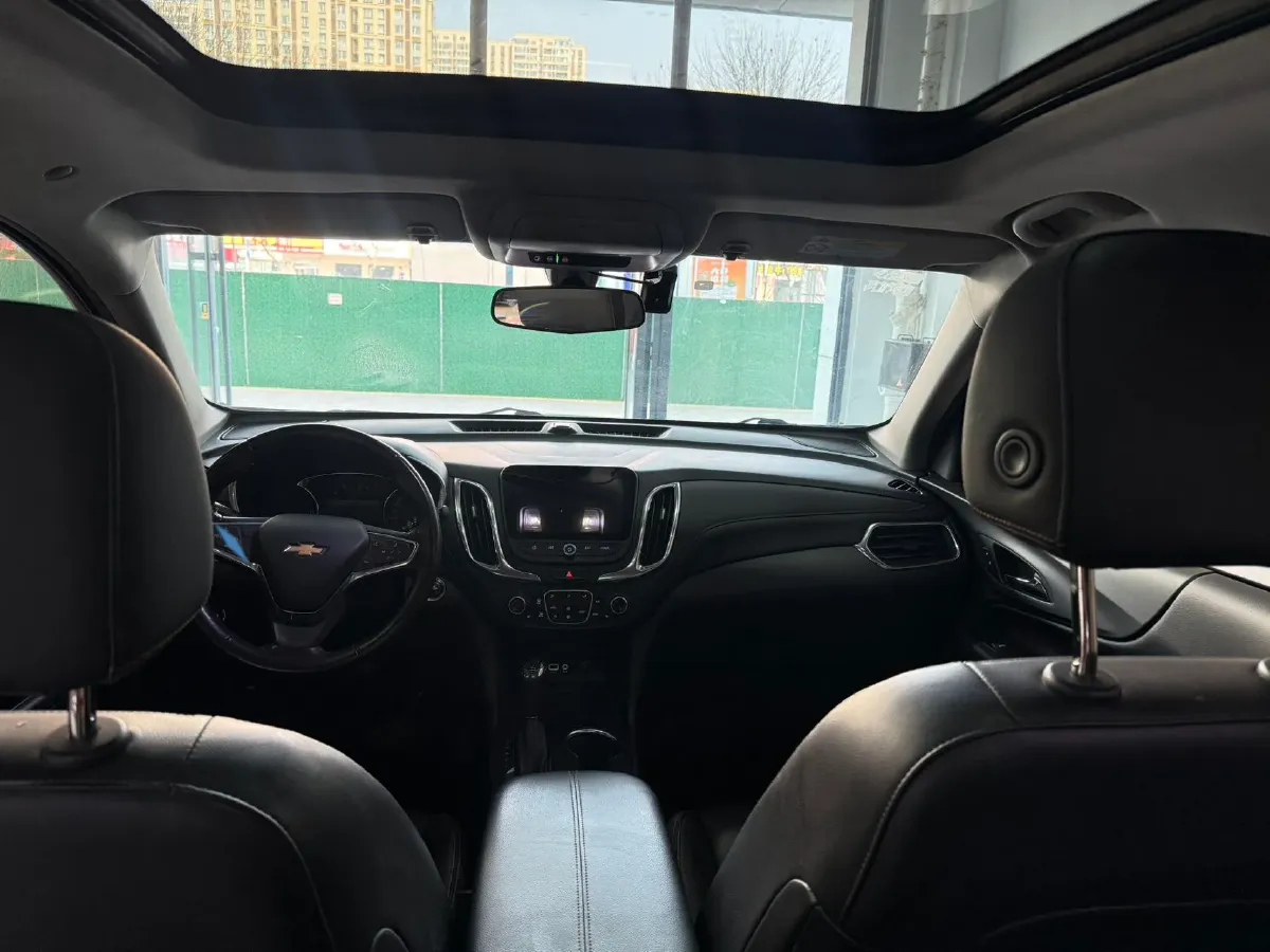 2019 Chevrolet Equinox 1.5T 180HP L4 6AT,autocango,china used car exporter,china ev exporter,chinese used car exporter,chinese used ev exporter