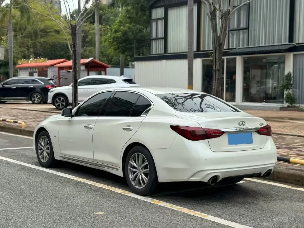 2022 Infiniti Q50L 2.0T 211HP L4 7AT,autocango,china used car exporter,china ev exporter,chinese used car exporter,chinese used ev exporter