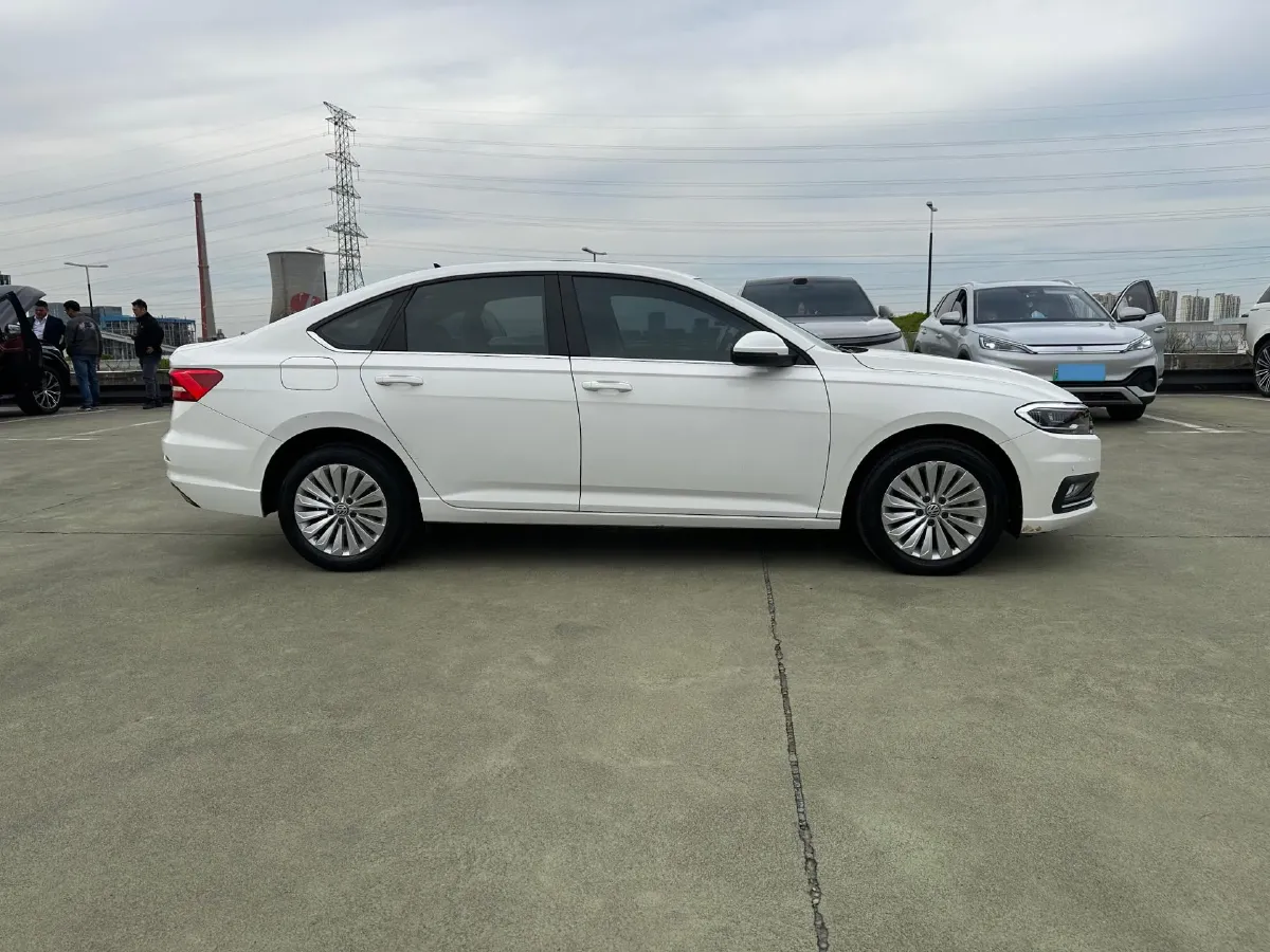 2018 Volkswagen Lavida 1.2T 116HP L4 7DCT,autocango,china used car exporter,china ev exporter,chinese used car exporter,chinese used ev exporter
