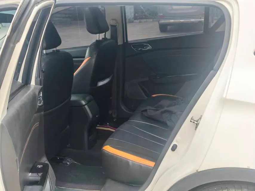 2017 Karry K50 1.5L 109HP L4 5MT,autocango,china used car exporter,china ev exporter,chinese used car exporter,chinese used ev exporter