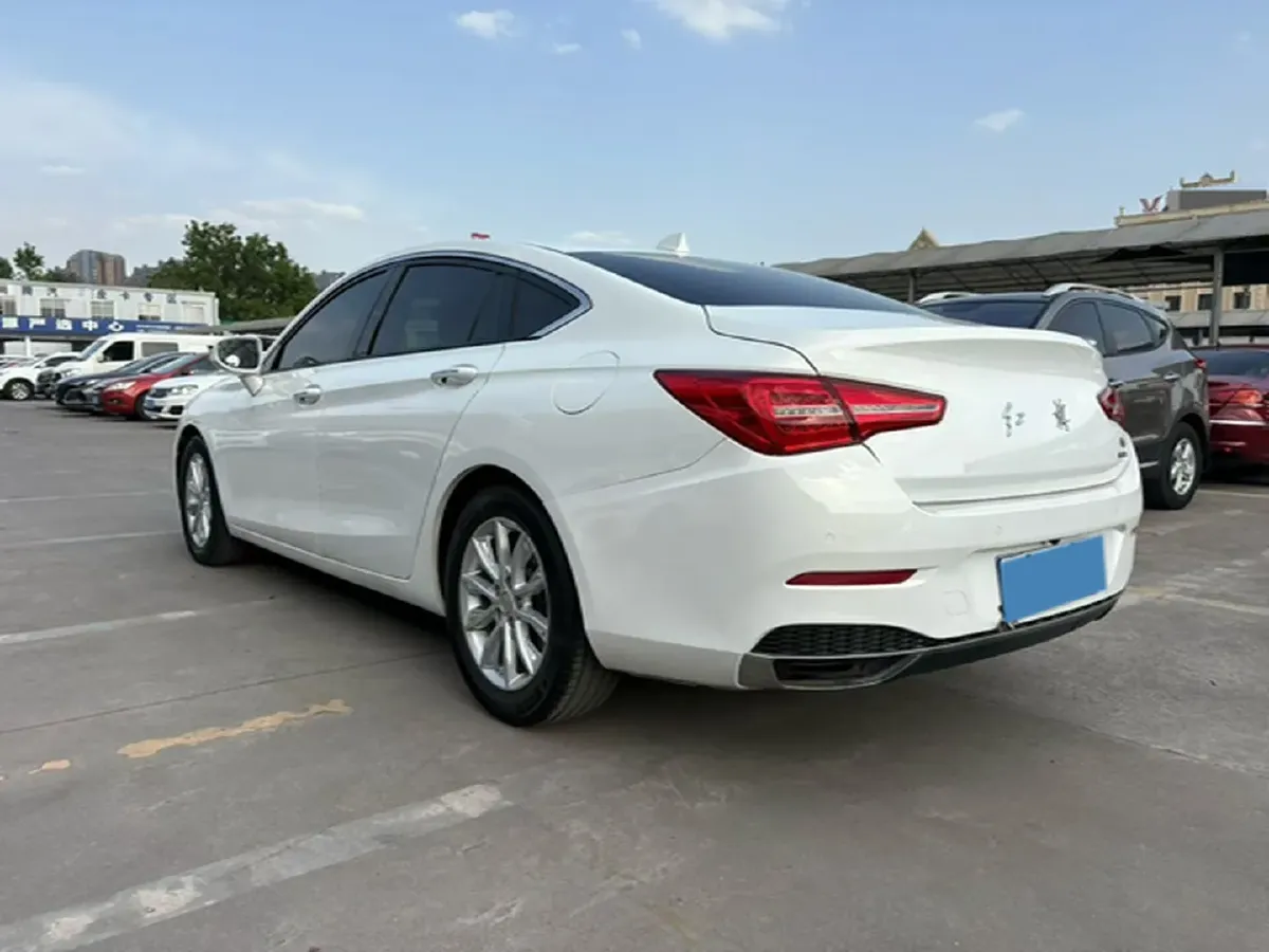 2019 HongQi H5 1.8T 180HP L4 6AT,autocango,china used car exporter,china ev exporter,chinese used car exporter,chinese used ev exporter
