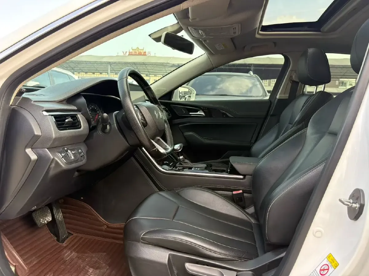 2019 HongQi H5 1.8T 180HP L4 6AT,autocango,china used car exporter,china ev exporter,chinese used car exporter,chinese used ev exporter