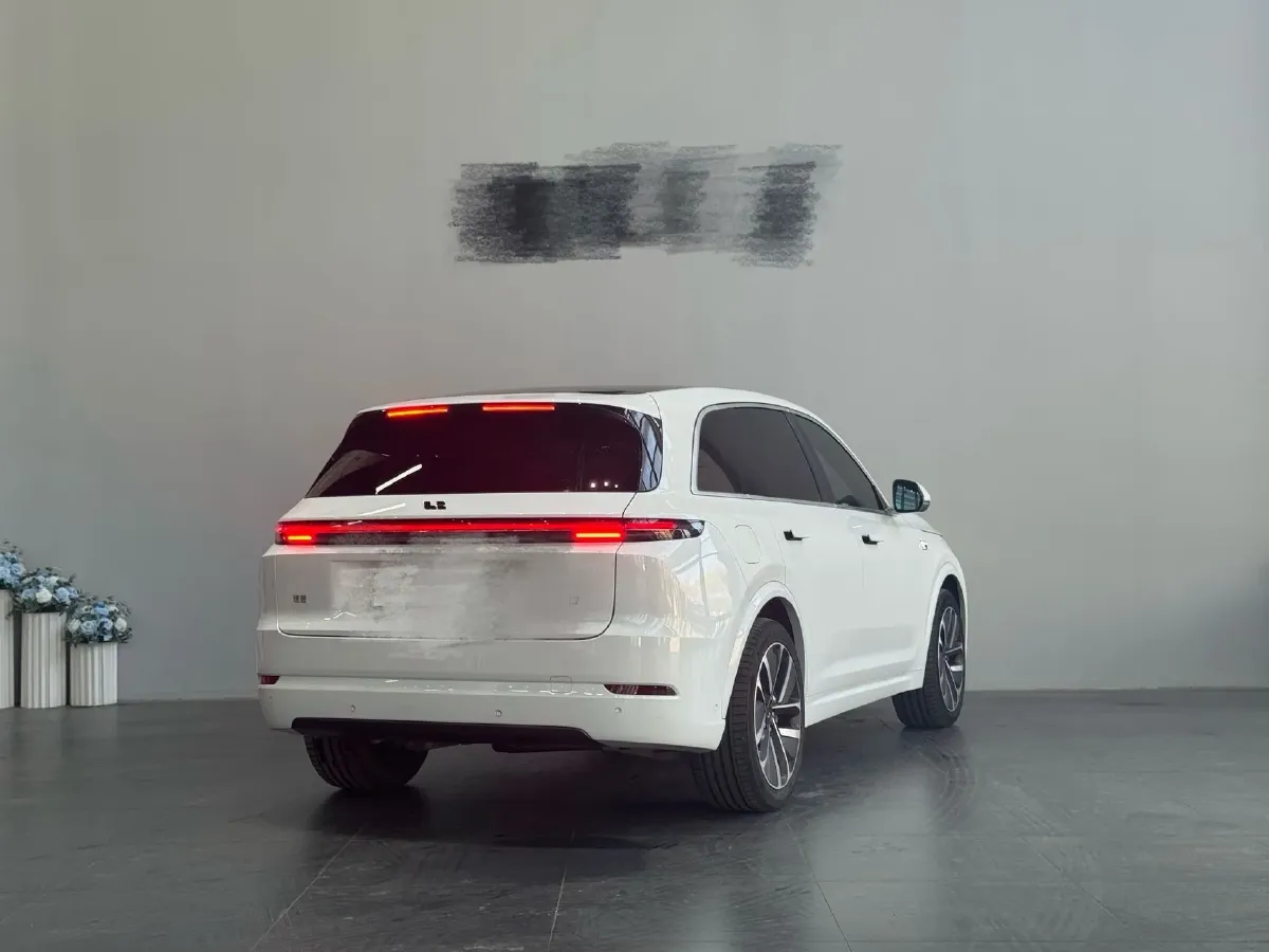 2024 Li L7 Range Extended 154HP REEV 42.8KWH,autocango,china used car exporter,china ev exporter,chinese used car exporter,chinese used ev exporter