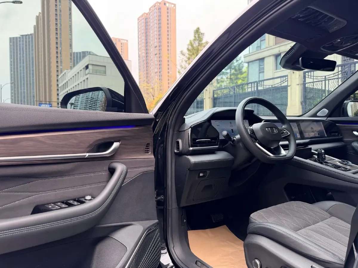 2025 Geely Monjaro 2.0T 238HP L4 8AT,autocango,china used car exporter,china ev exporter,chinese used car exporter,chinese used ev exporter