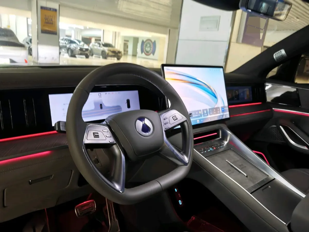 2025 Denza DenzaN9 2.0T 207HP L4 E-CVT PHEV,autocango,china used car exporter,china ev exporter,chinese used car exporter,chinese used ev exporter