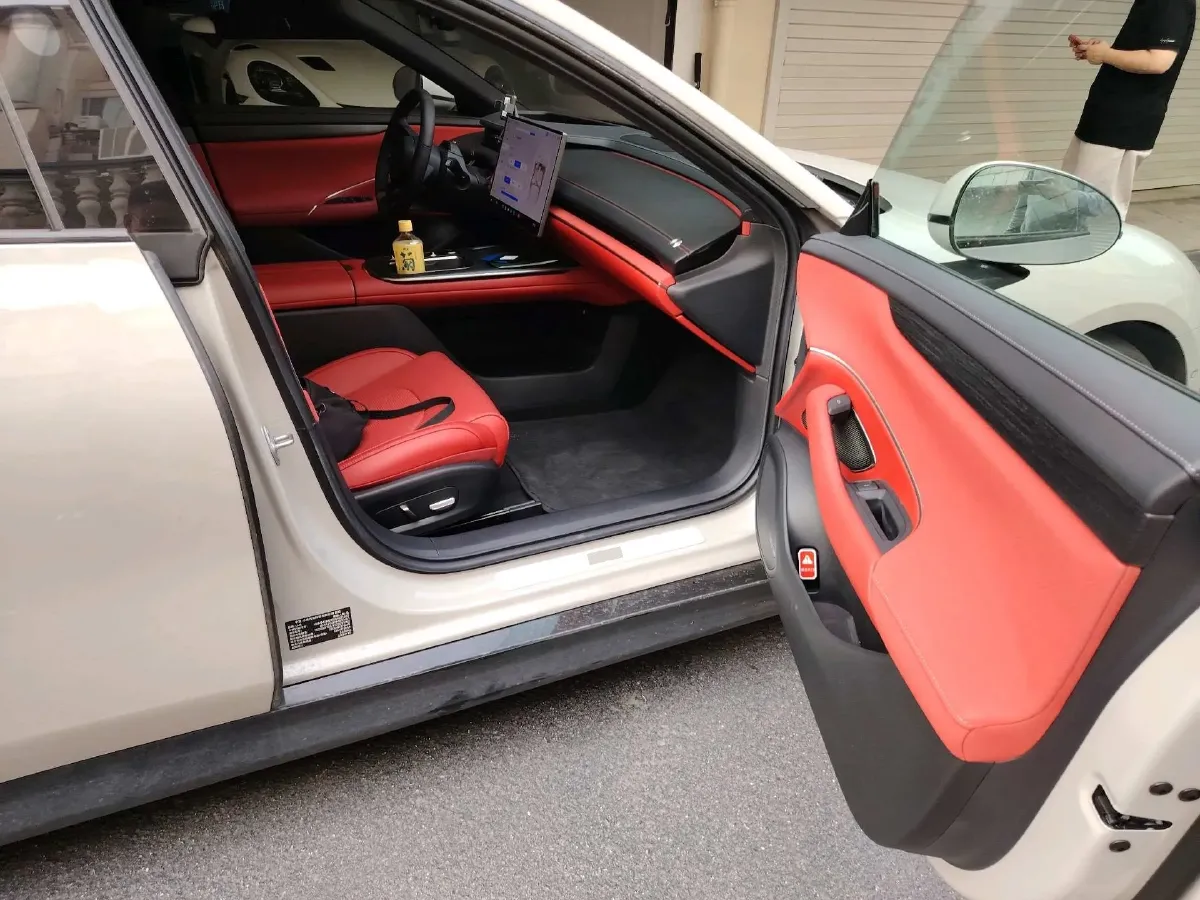 2024 MI SU7 BEV 101KWH,autocango,china used car exporter,china ev exporter,chinese used car exporter,chinese used ev exporter