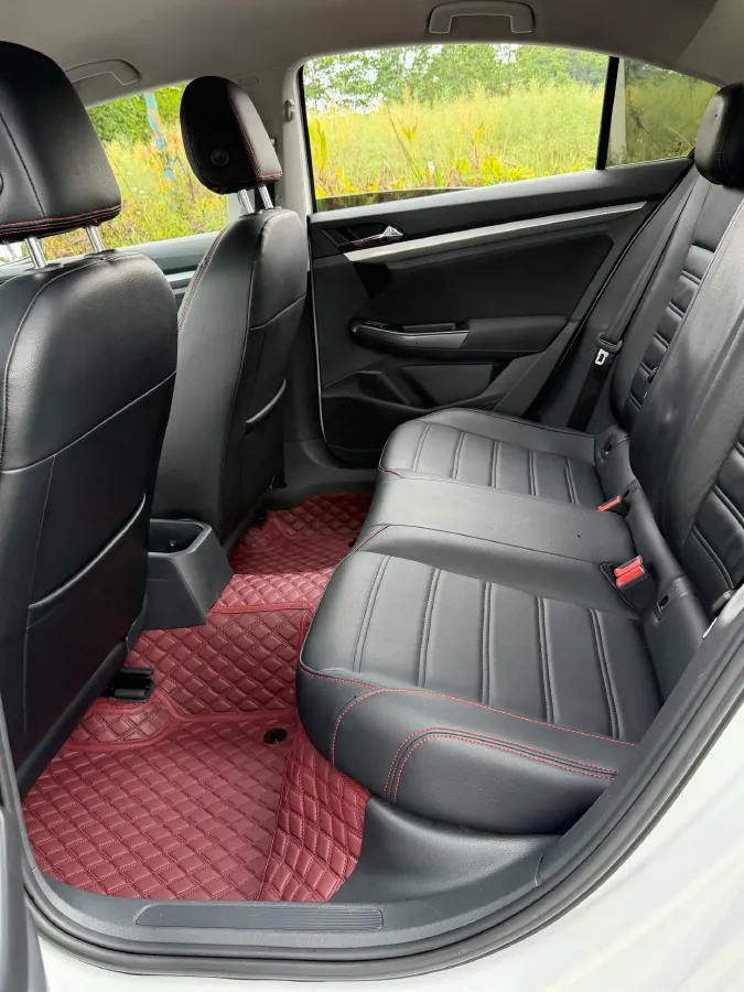 2019 Bestune T77 1.2T 143HP L4 7DCT,autocango,china used car exporter,china ev exporter,chinese used car exporter,chinese used ev exporter