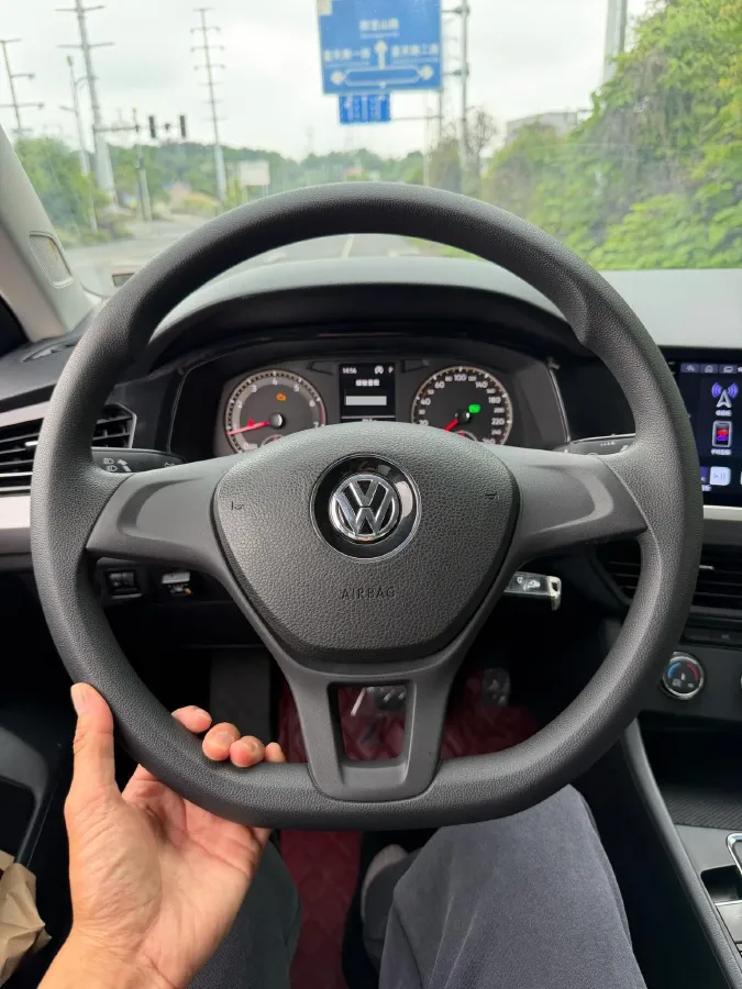 2019 Bestune T77 1.2T 143HP L4 7DCT,autocango,china used car exporter,china ev exporter,chinese used car exporter,chinese used ev exporter