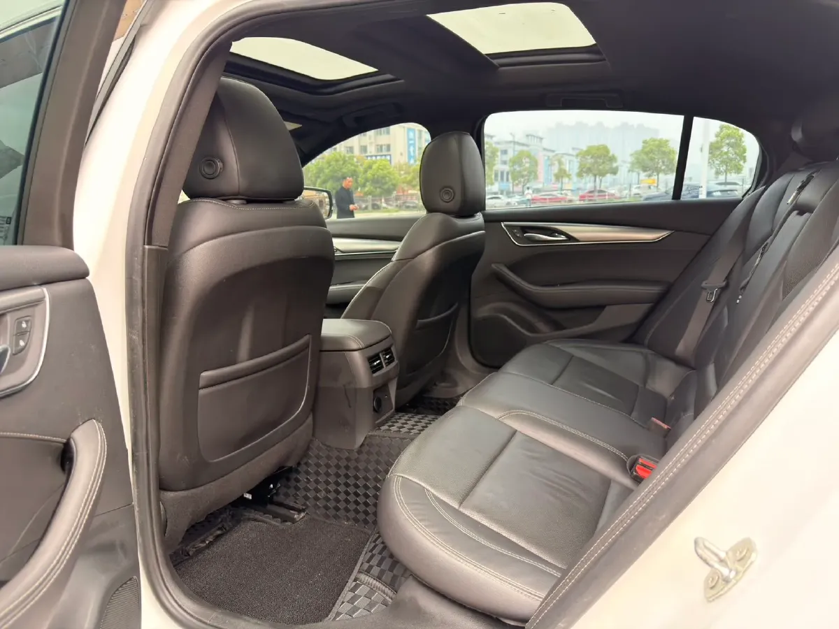 2023 Cadillac CT5 2.0T 237HP L4 10AT,autocango,china used car exporter,china ev exporter,chinese used car exporter,chinese used ev exporter