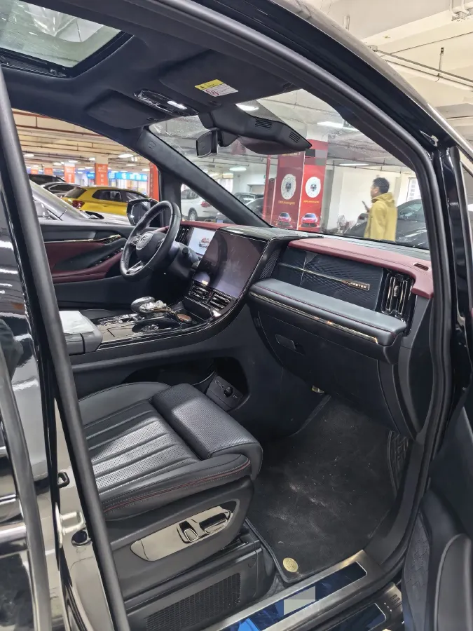 2024 GAC Trumpchi M8 2.0T 252HP L4 8AT,autocango,china used car exporter,china ev exporter,chinese used car exporter,chinese used ev exporter