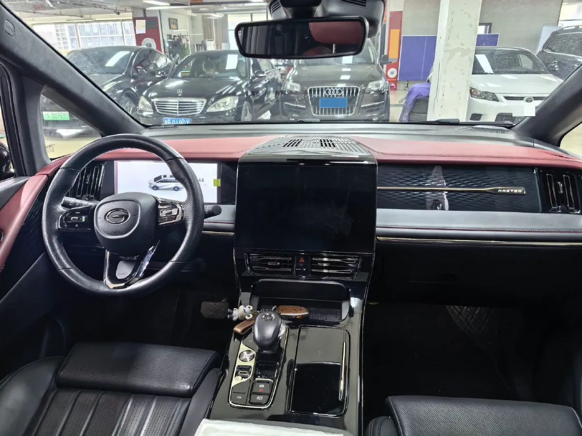 2024 GAC Trumpchi M8 2.0T 252HP L4 8AT,autocango,china used car exporter,china ev exporter,chinese used car exporter,chinese used ev exporter