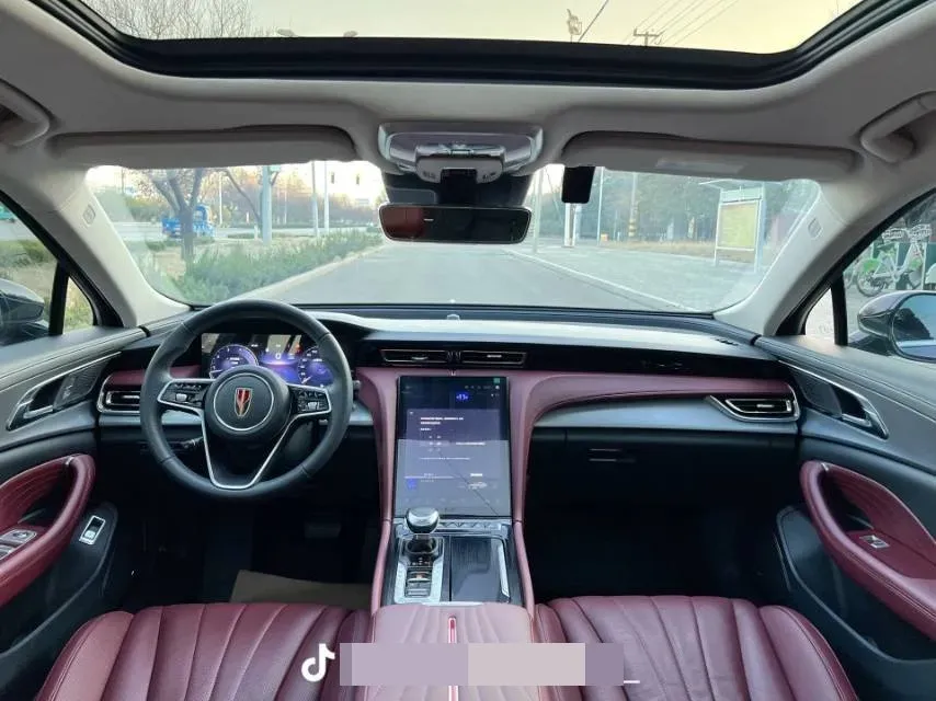 2025 HongQi H5 2.0T 224HP L4 8AT,autocango,china used car exporter,china ev exporter,chinese used car exporter,chinese used ev exporter