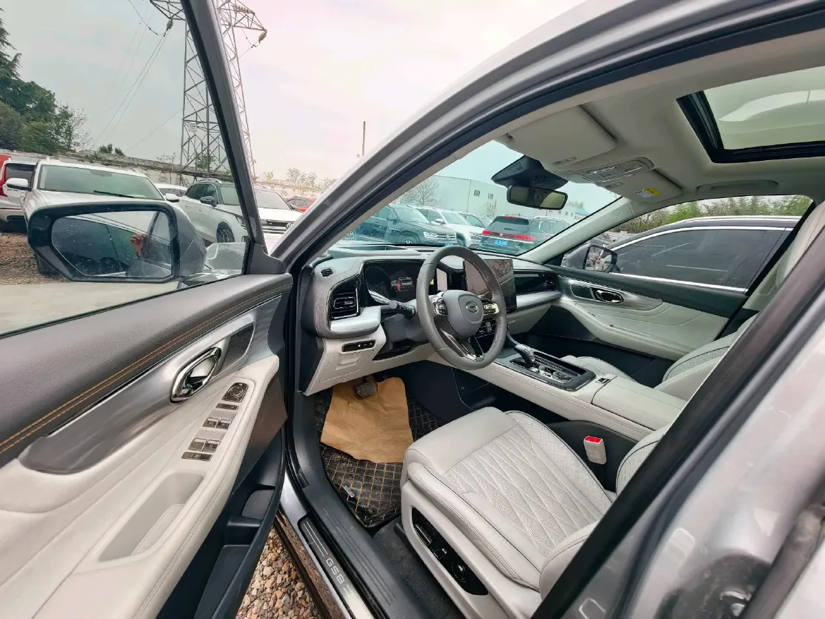 2022 GAC Trumpchi GS8 2.0T 190HP L4 E-CVT Hybrid,autocango,china used car exporter,china ev exporter,chinese used car exporter,chinese used ev exporter