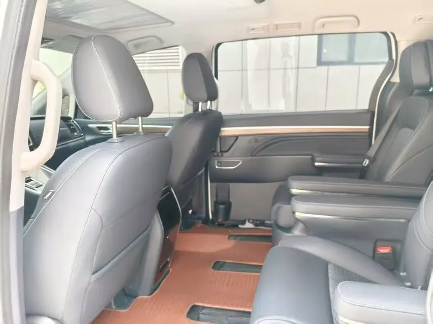 2023 GAC Trumpchi M8 2.0T 252HP L4 8AT,autocango,china used car exporter,china ev exporter,chinese used car exporter,chinese used ev exporter